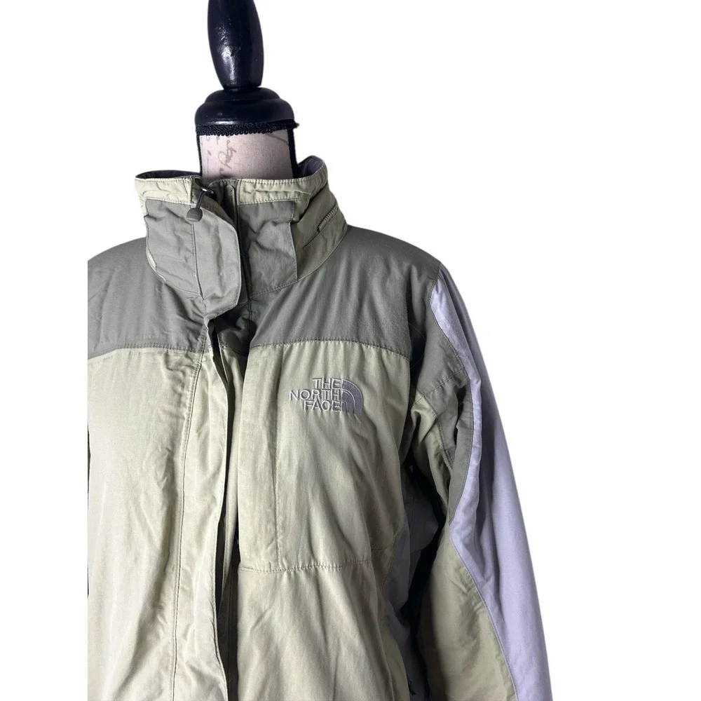 The North Face Light weight outer soft shell jacket Green/Grey Large NO‎ HOOD